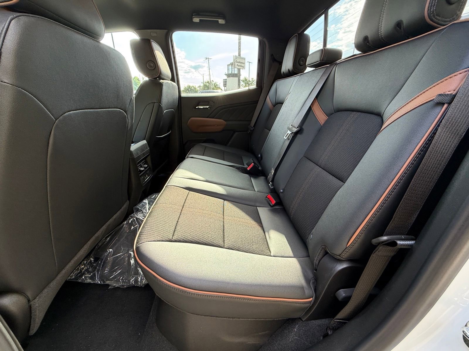 New 2026 GMC Canyon AT4 AWD/4WD image 5