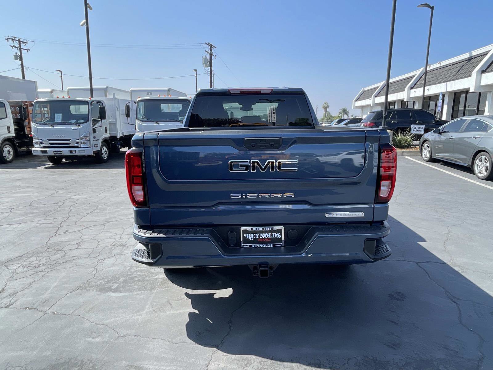 New 2026 GMC Sierra 1500 Elevation image 6