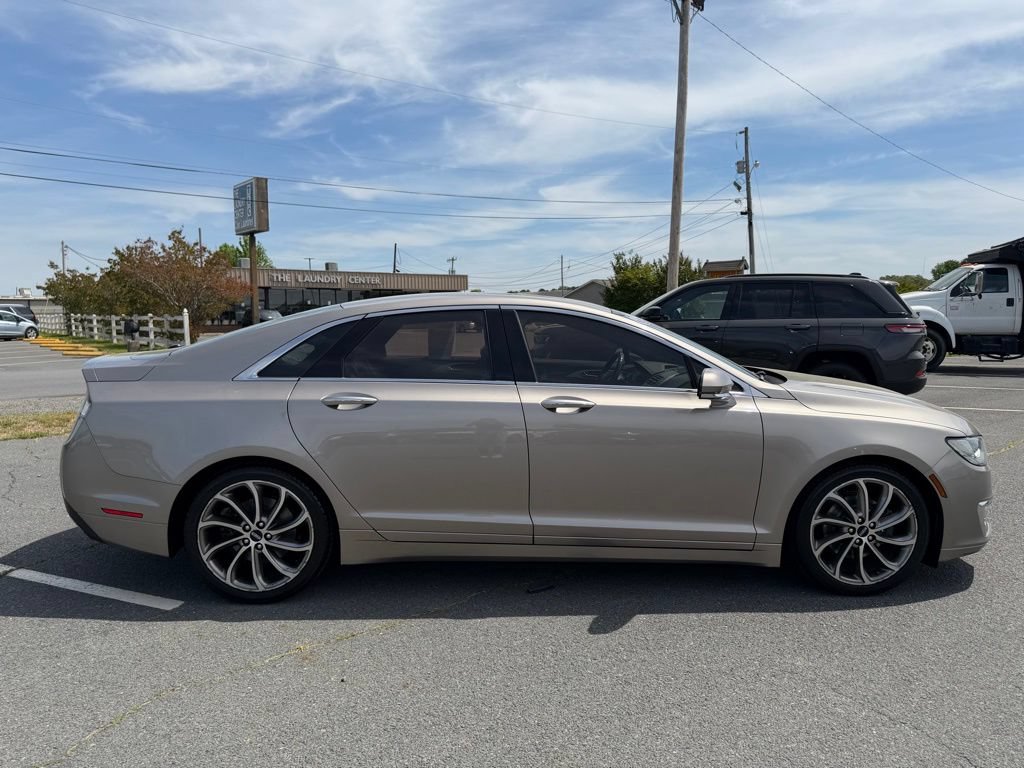 Used 2019 Lincoln MKZ Reserve w/ Reserve Plus Package AWD/4WD image 2