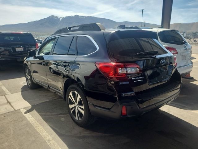 Used 2019 Subaru Outback 3.6R Limited AWD/4WD image 3