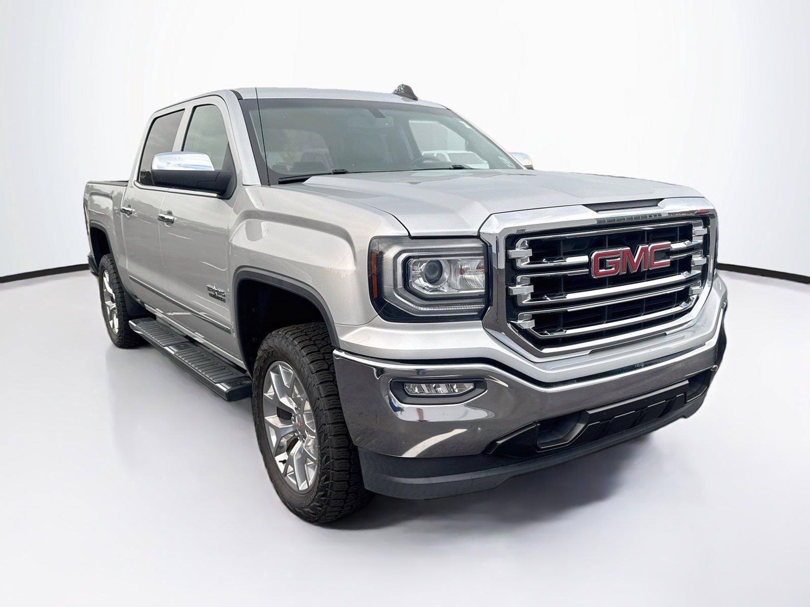 Used 2018 GMC Sierra 1500 SLT w/ Texas SLT Premium Package RWD image 3