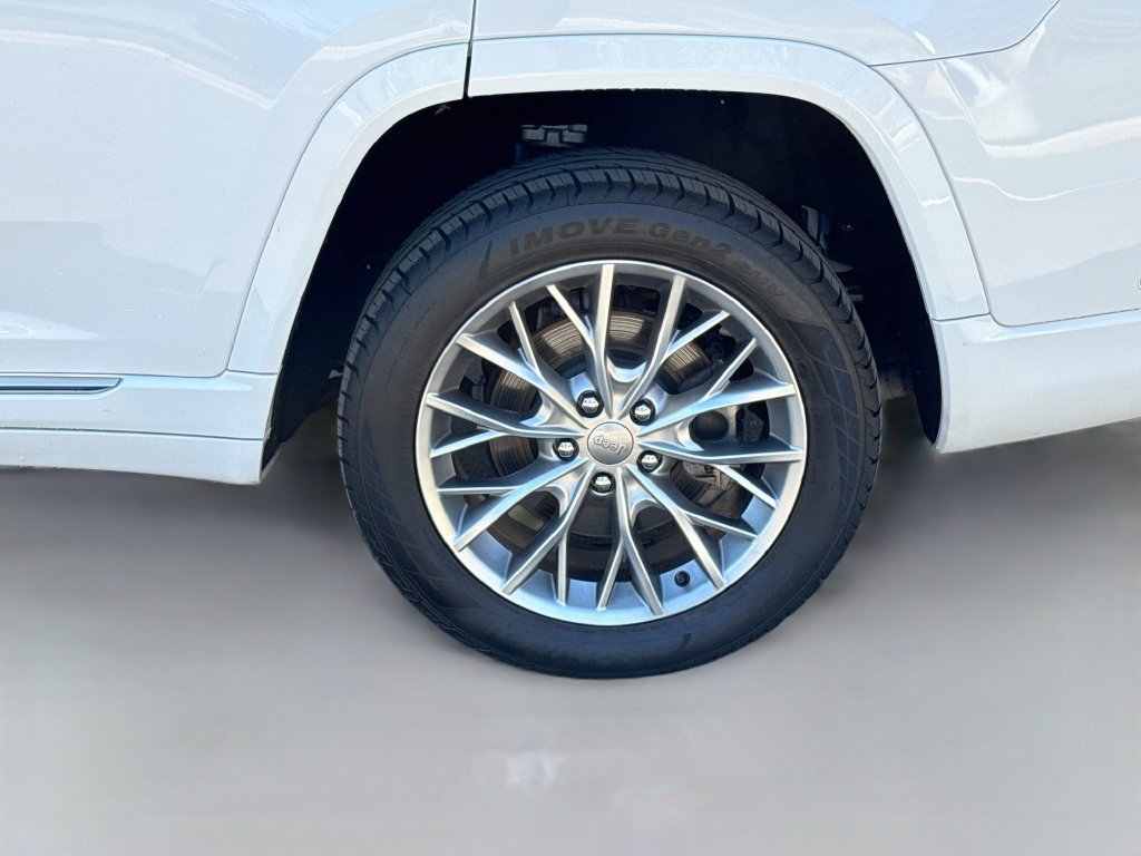 Used 2023 Jeep Grand Cherokee L Summit RWD image 43