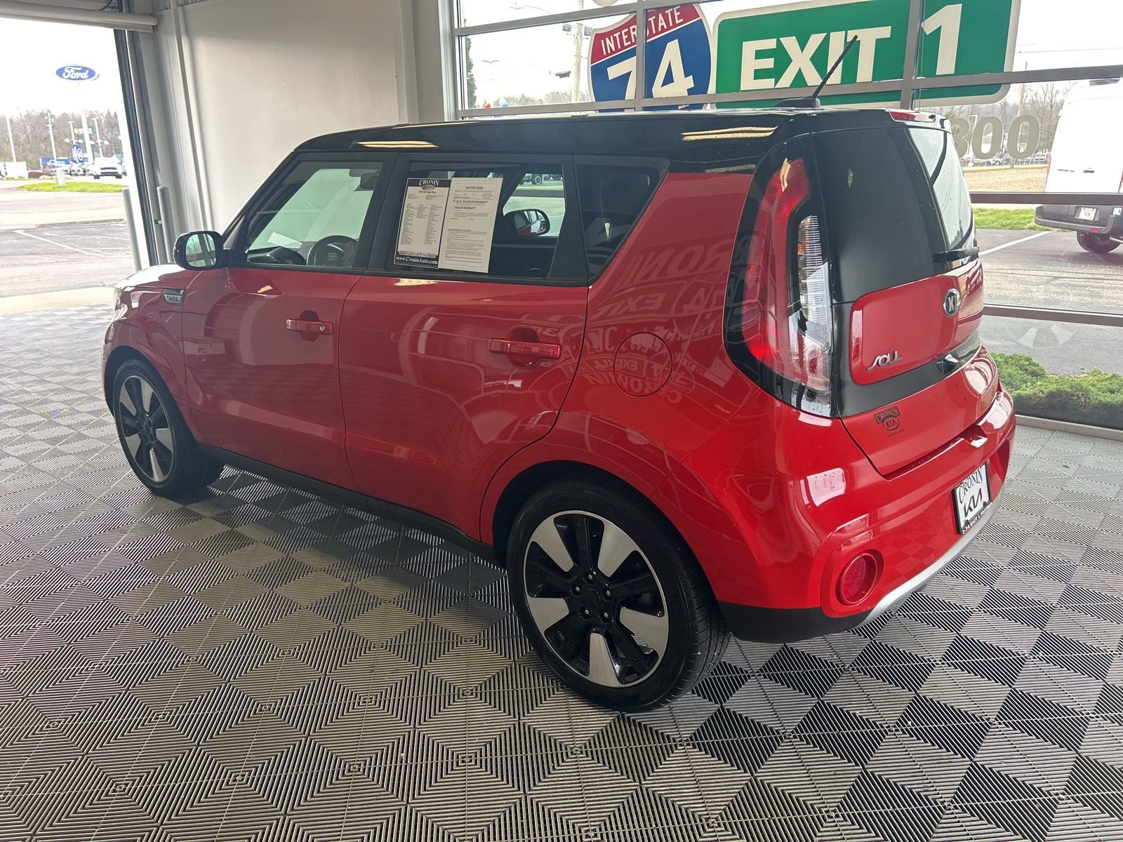 Used 2017 Kia Soul + w/ Designer's Package image 4