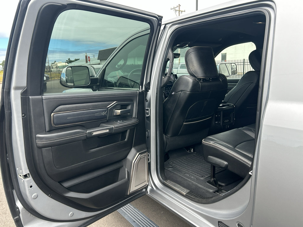 Used 2019 RAM 3500 Limited AWD/4WD image 36