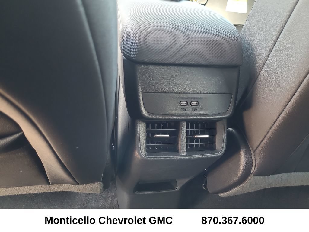 Used 2026 Chevrolet Equinox LT w/ Convenience Package II AWD/4WD image 26