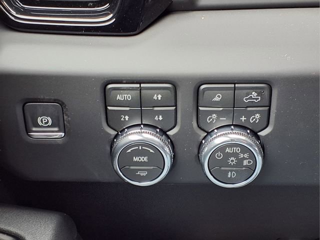 New 2026 GMC Sierra 2500 AT4 w/ AT4 Preferred Package image 18