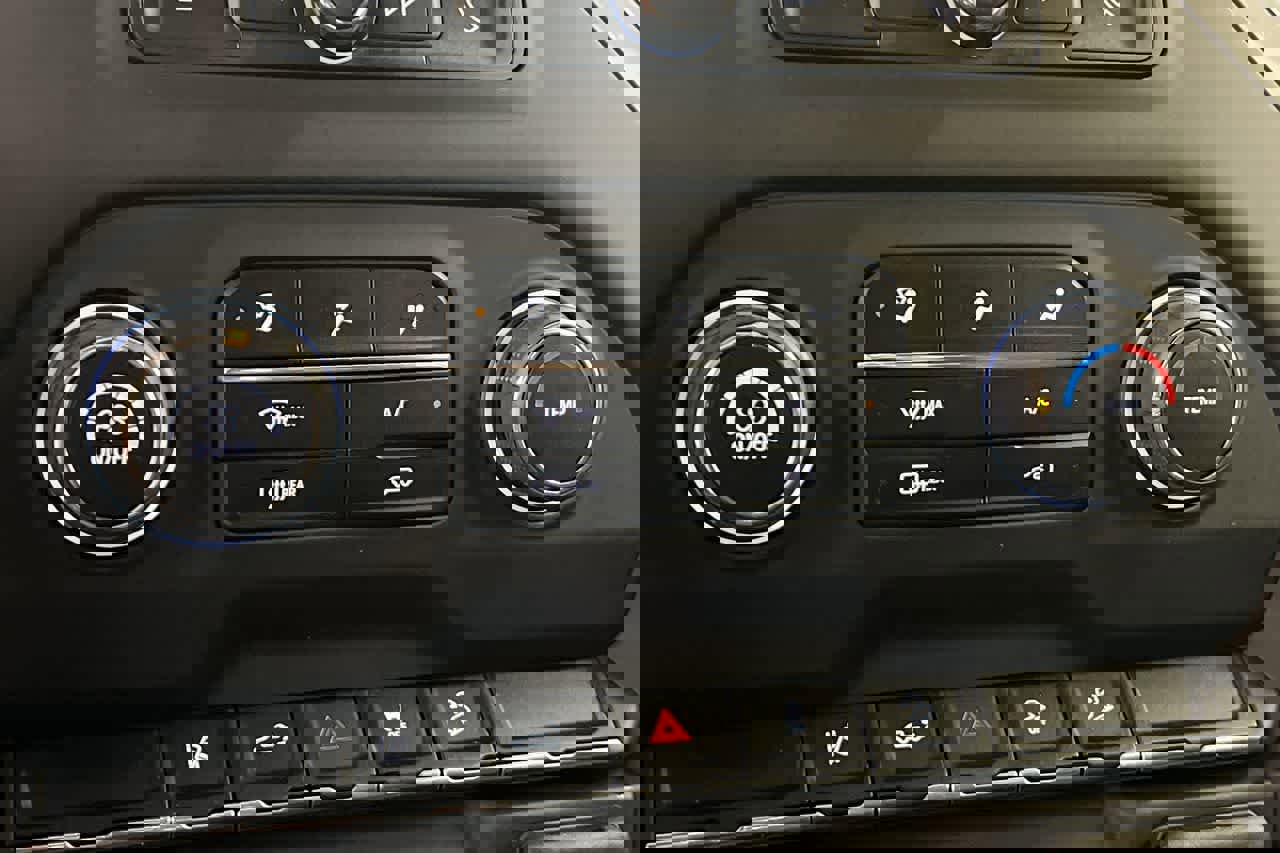 Used 2024 Chevrolet Silverado 2500 Custom w/ Custom Convenience Package image 29