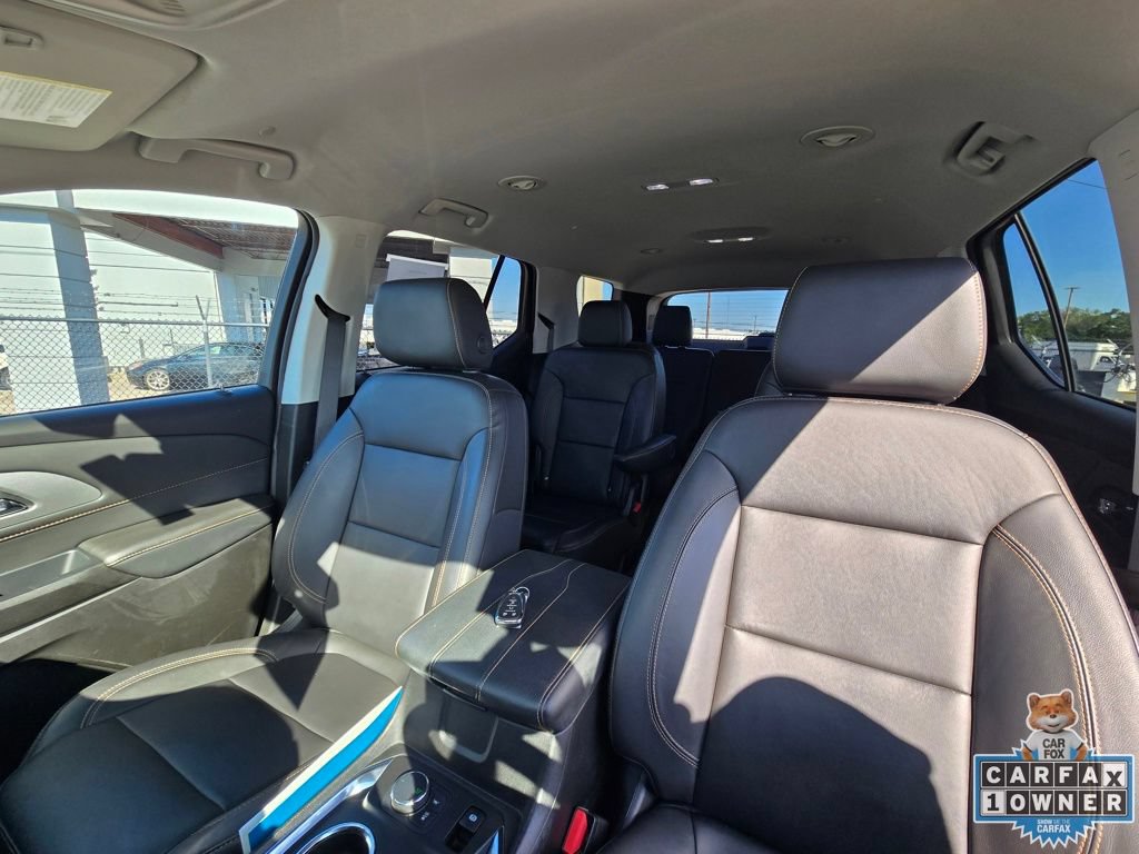 Used 2021 Chevrolet Traverse RS FWD image 30