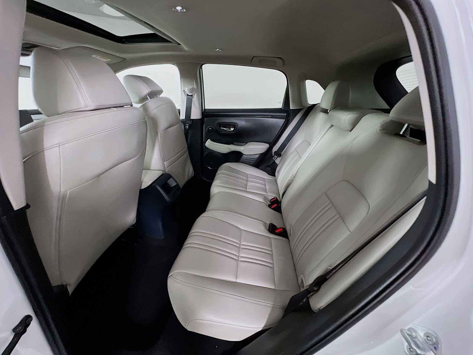 Used 2023 Honda HR-V EX-L image 25