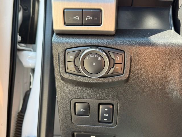Used 2017 Ford F250 Platinum w/ Platinum Ultimate Package AWD/4WD image 27