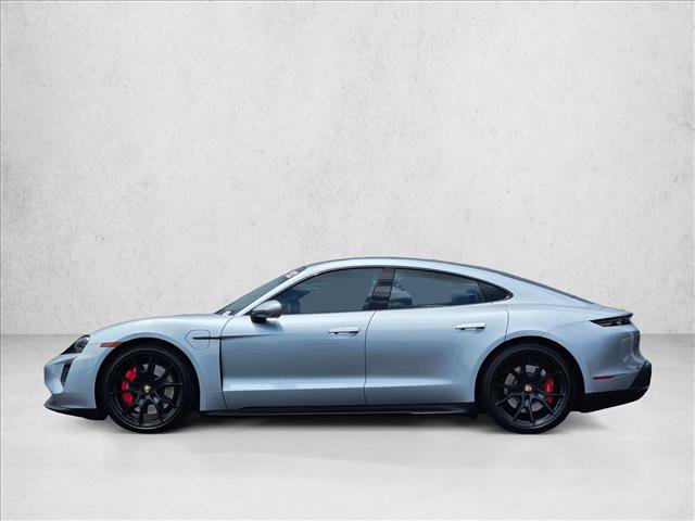 Used 2022 Porsche Taycan GTS AWD/4WD image 9