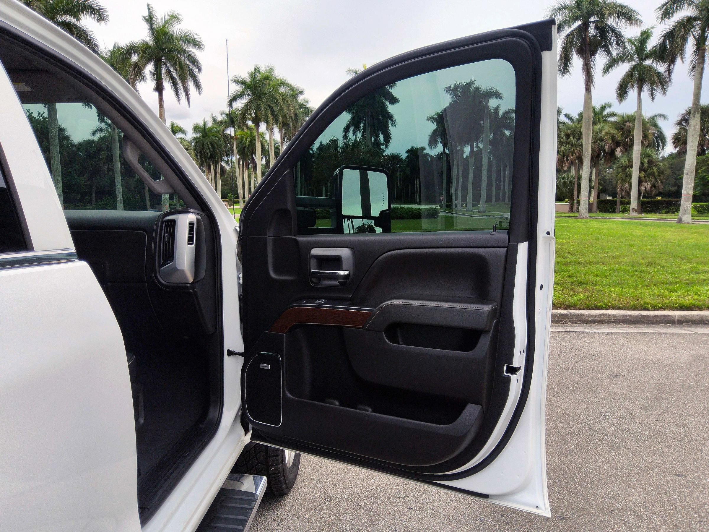 Used 2019 GMC Sierra 2500 SLT AWD/4WD image 39