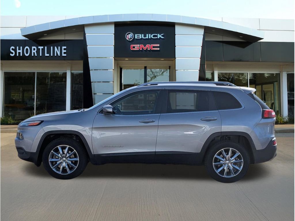 Used 2014 Jeep Cherokee Limited w/ Luxury Group AWD/4WD image 6