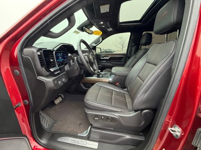 Used 2023 Chevrolet Silverado 1500 High Country w/ Technology Package image 16