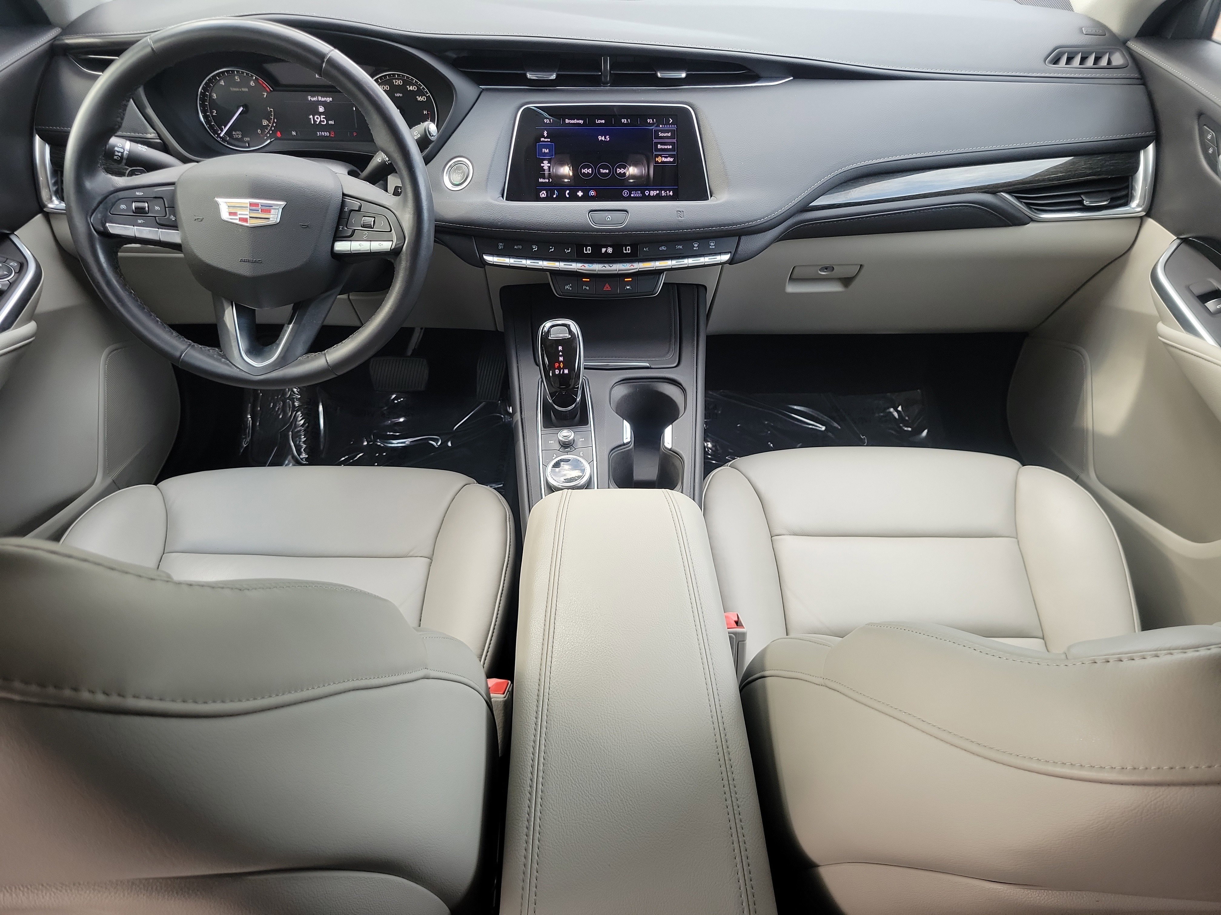 Used 2020 Cadillac XT4 Premium Luxury w/ Enhanced Visibility Package image 15