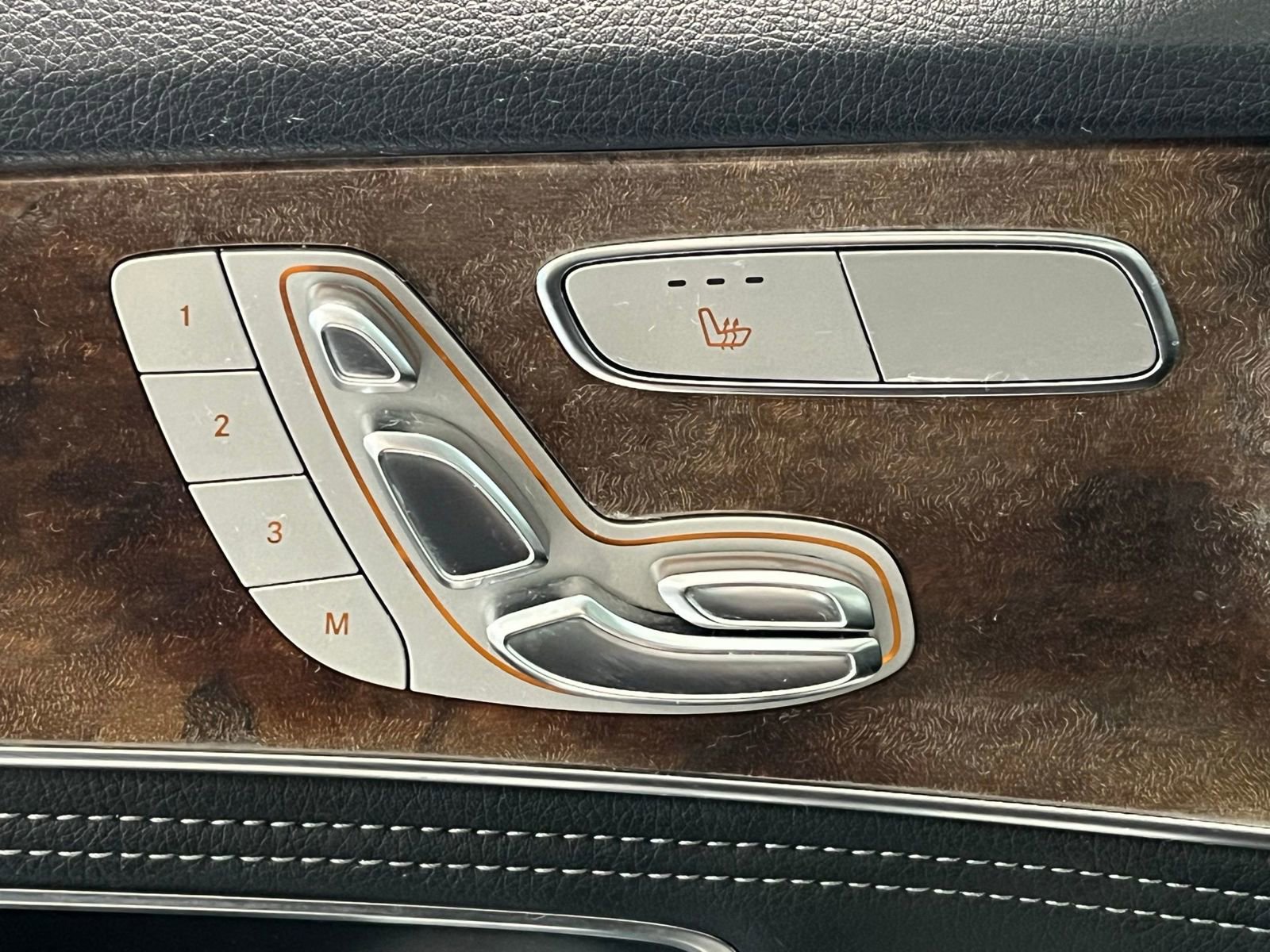 Used 2015 Mercedes-Benz C 300 4MATIC Sedan image 32