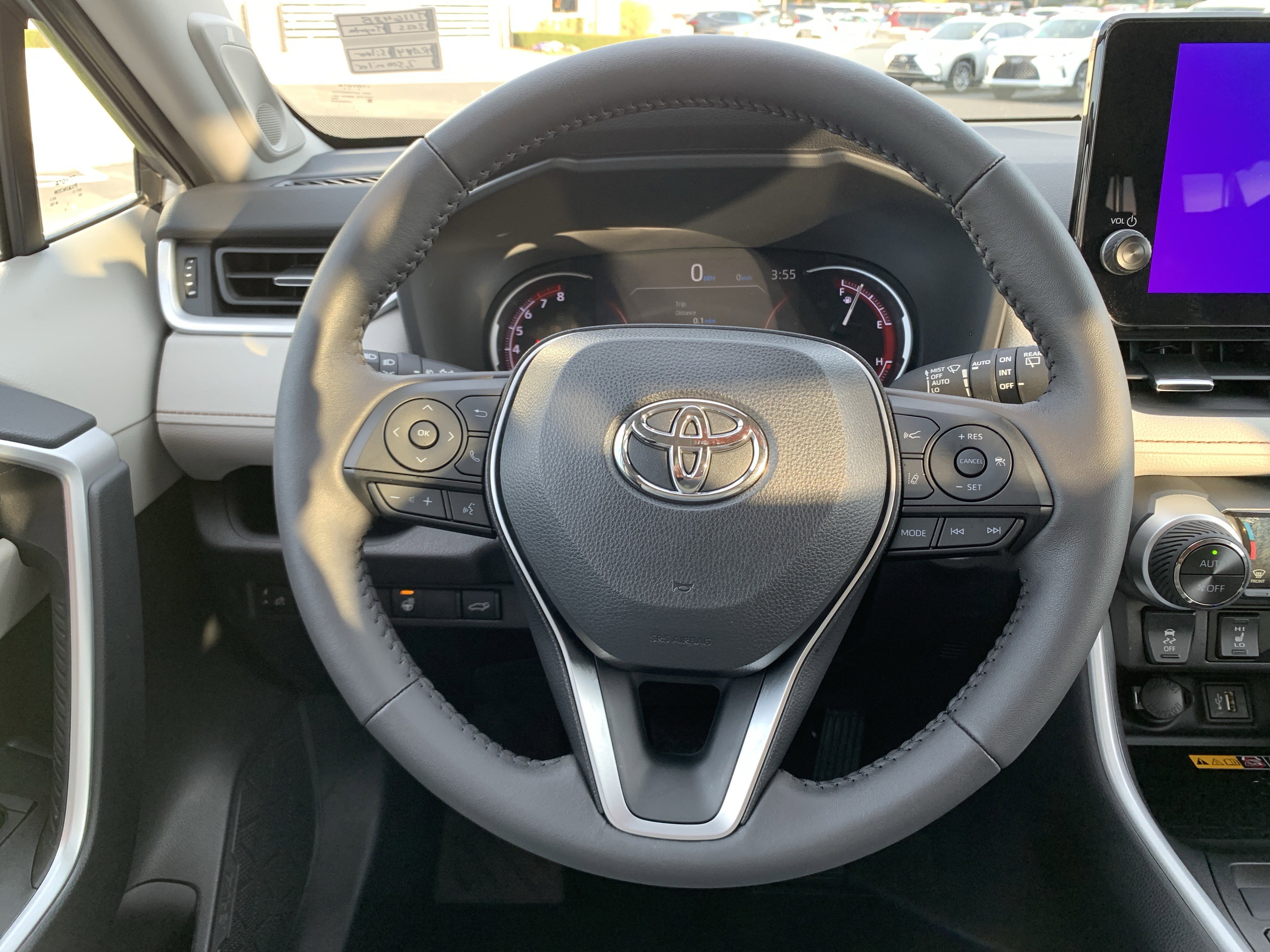 Used 2025 Toyota RAV4 XLE Premium image 18