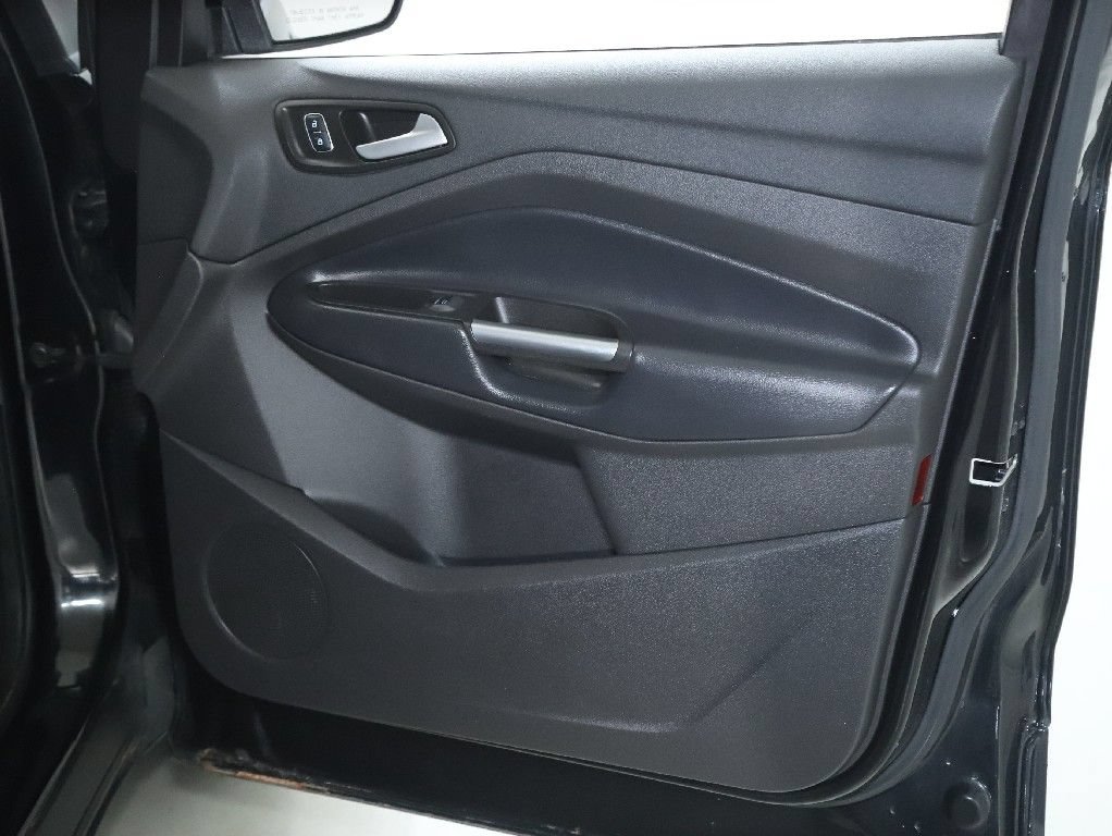 Used 2019 Ford Escape SE FWD image 32