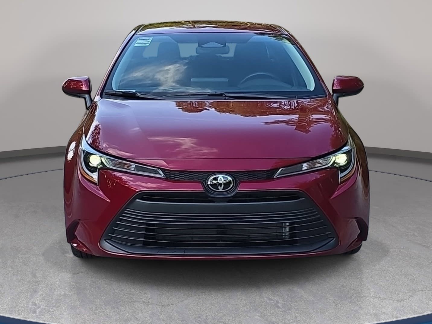 Used 2026 Toyota Corolla LE image 2