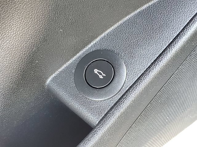 Used 2017 Buick LaCrosse Essence FWD image 23