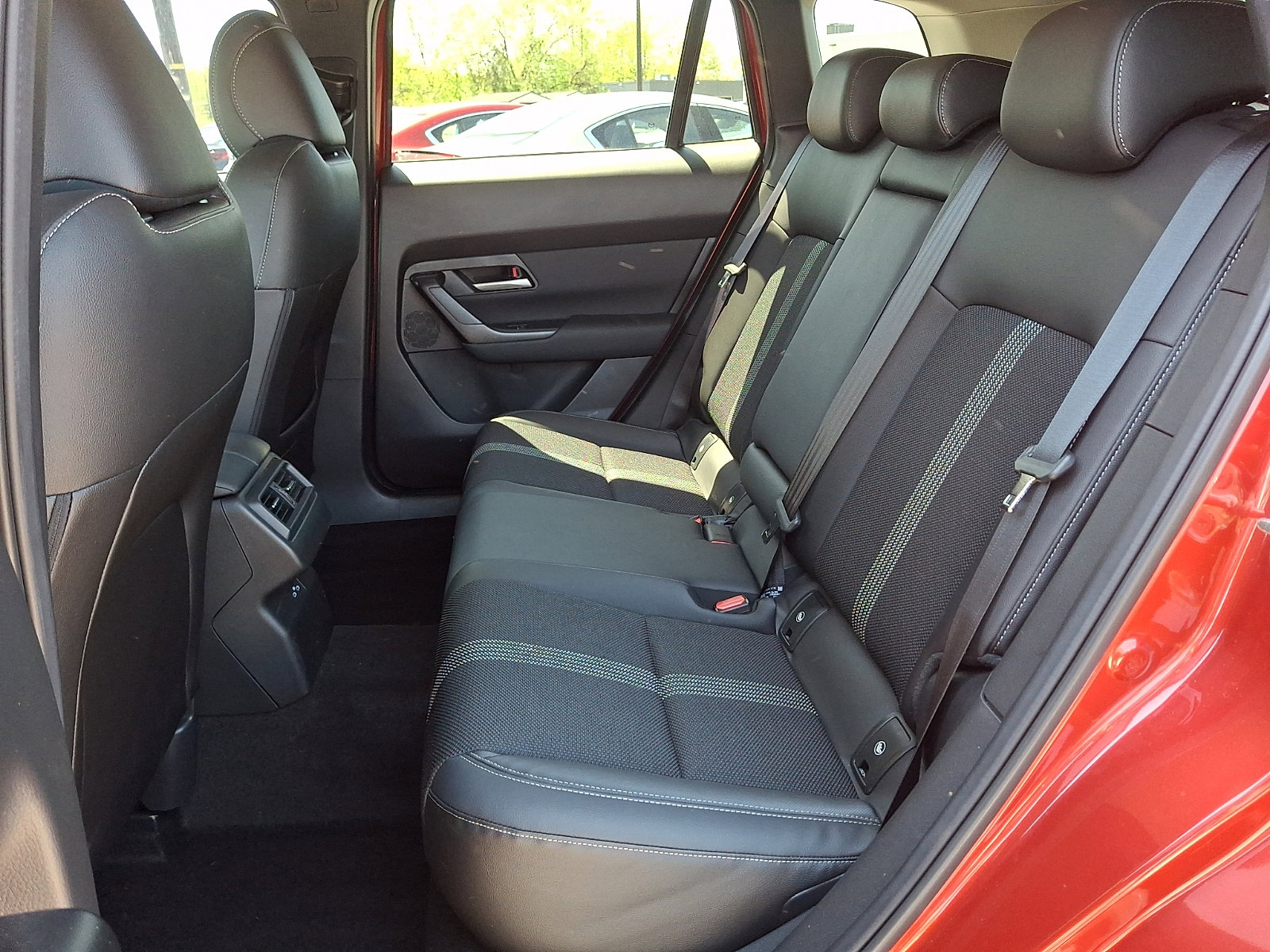 Used 2025 MAZDA CX-50 AWD 2.5 S w/ Accent Package image 11