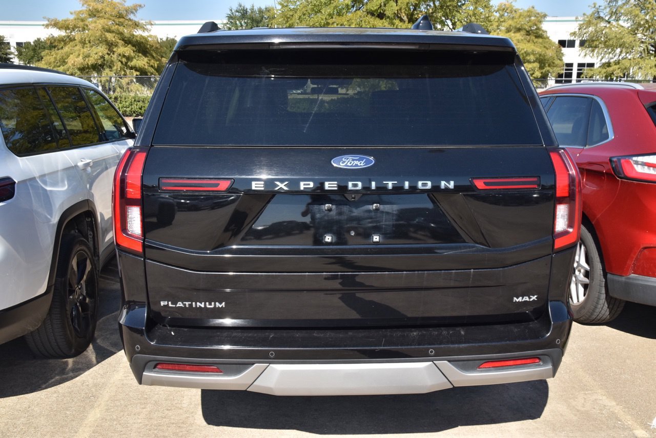 Used 2025 Ford Expedition Max Platinum AWD/4WD image 6
