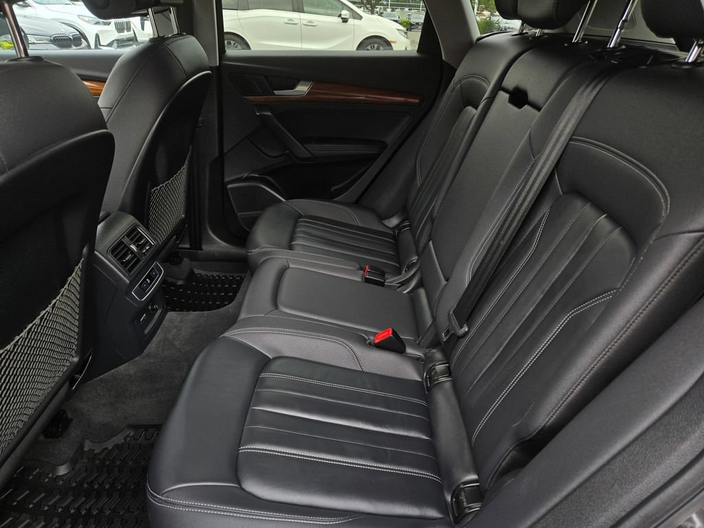 Used 2023 Audi Q5 2.0T Premium Plus w/ Premium Plus Package AWD/4WD image 13