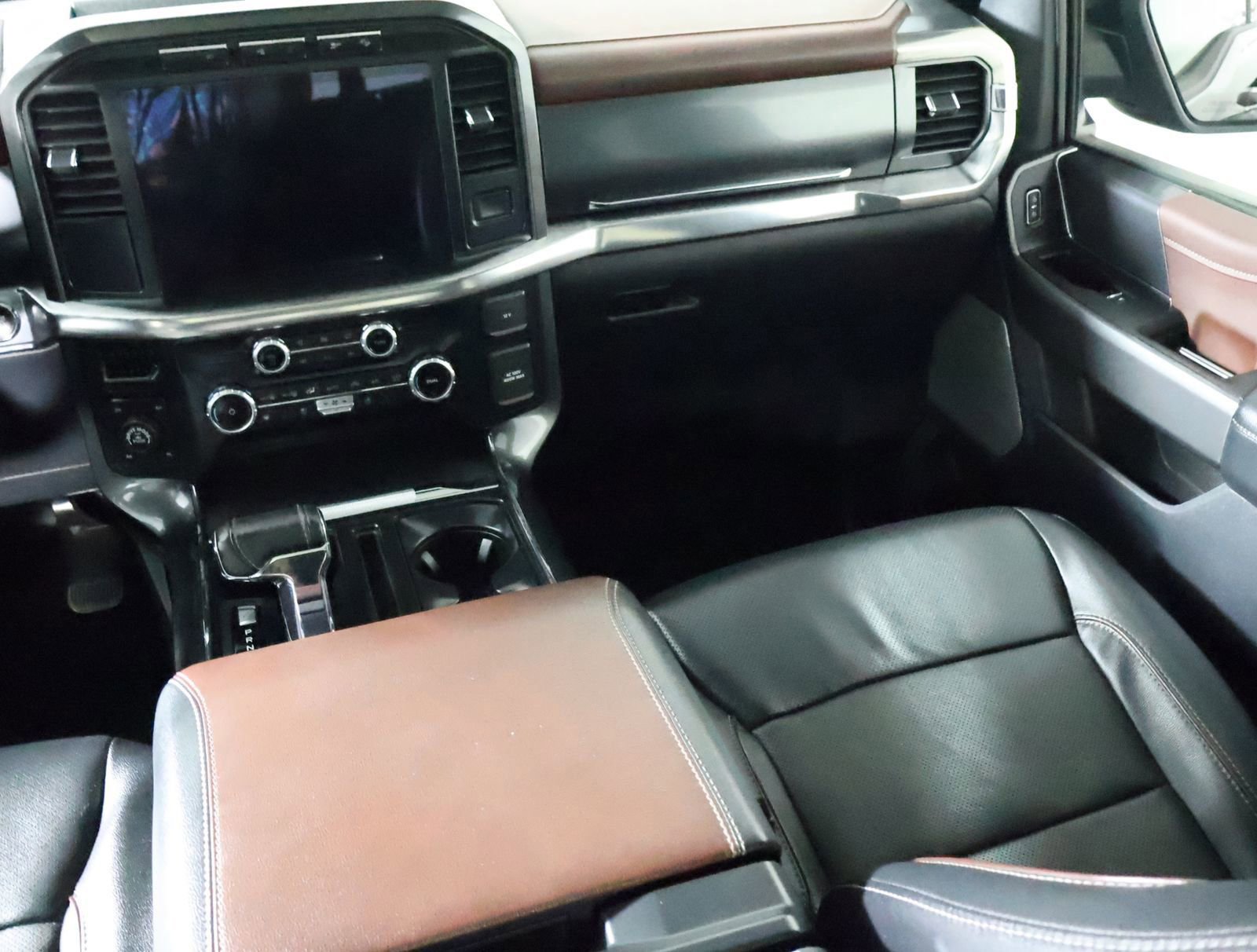 Used 2022 Ford F150 Lariat w/ Equipment Group 502A High image 31