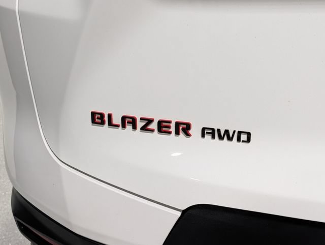 Certified 2024 Chevrolet Blazer LT w/ Redline Edition AWD/4WD image 5
