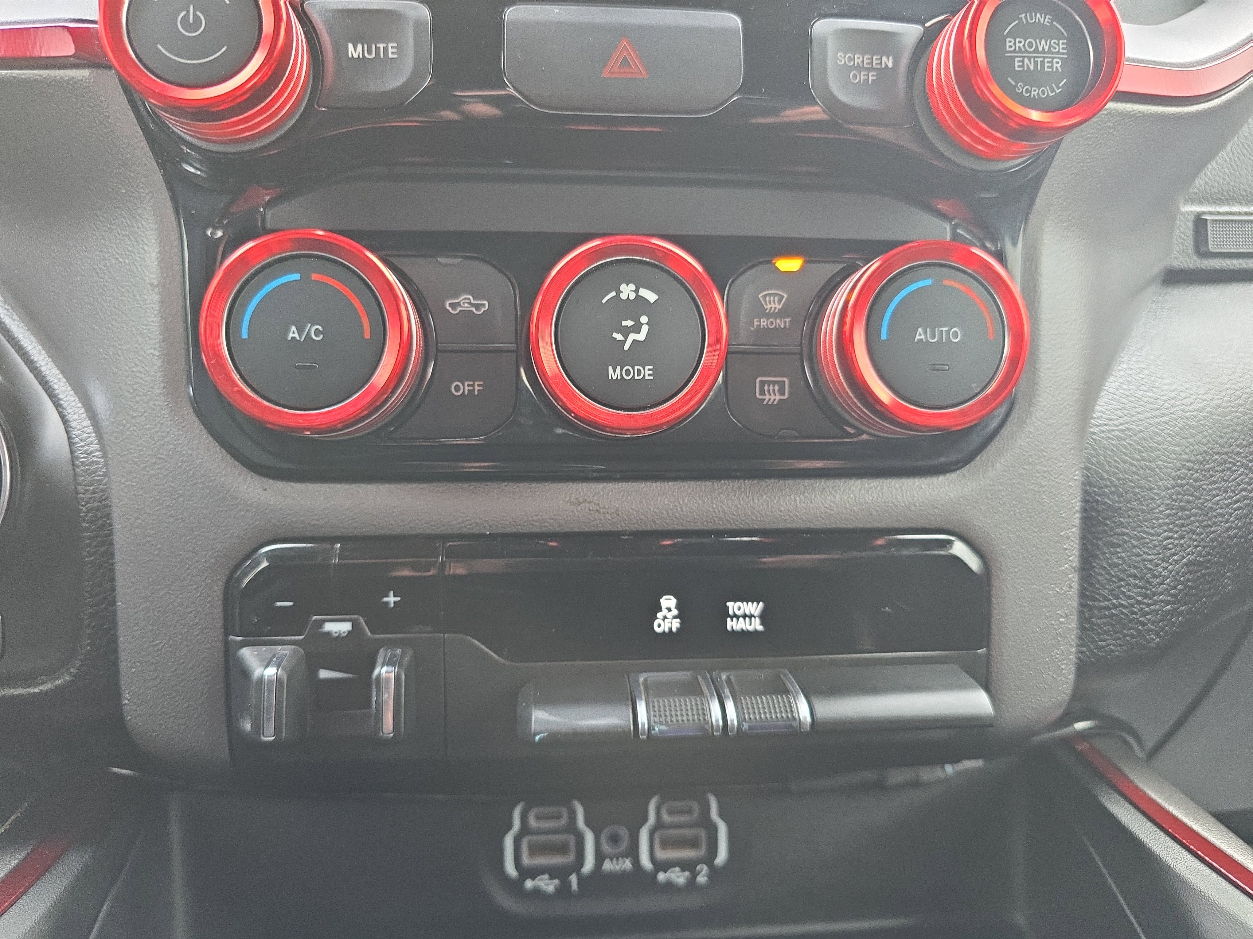 Used 2024 RAM 1500 Rebel image 30