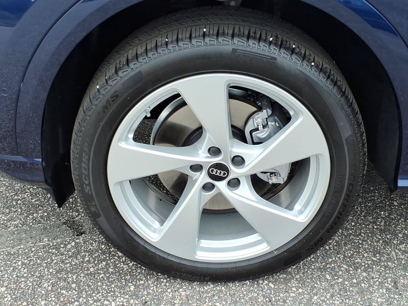 Used 2025 Audi Q5 Premium Plus AWD/4WD image 4