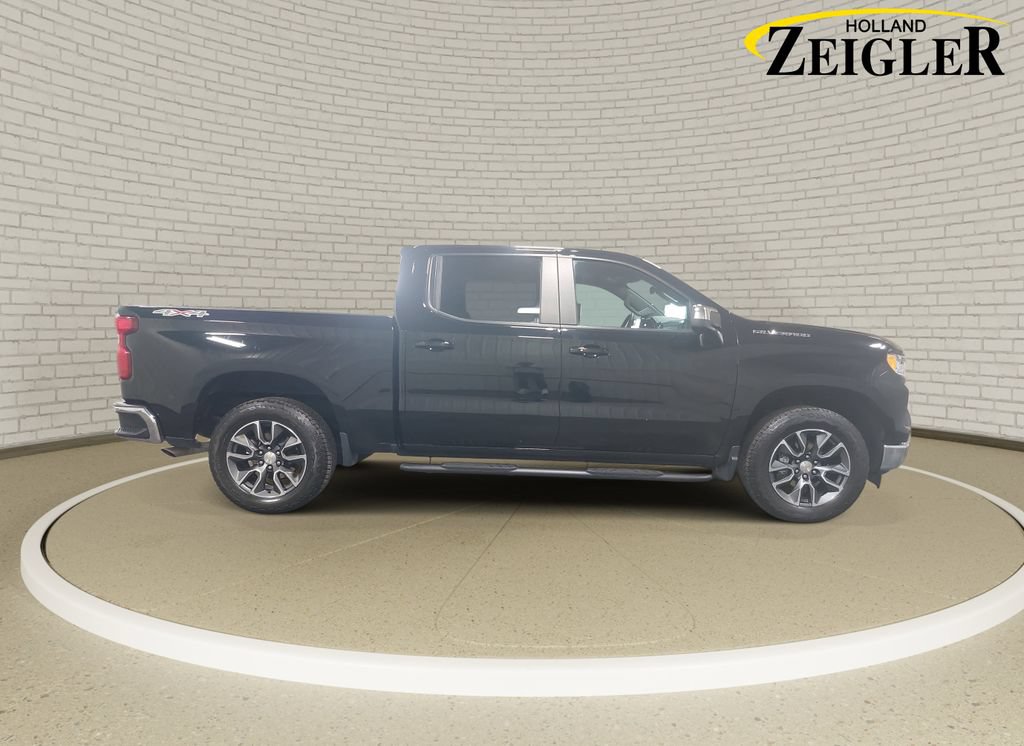 Used 2024 Chevrolet Silverado 1500 LT AWD/4WD image 4