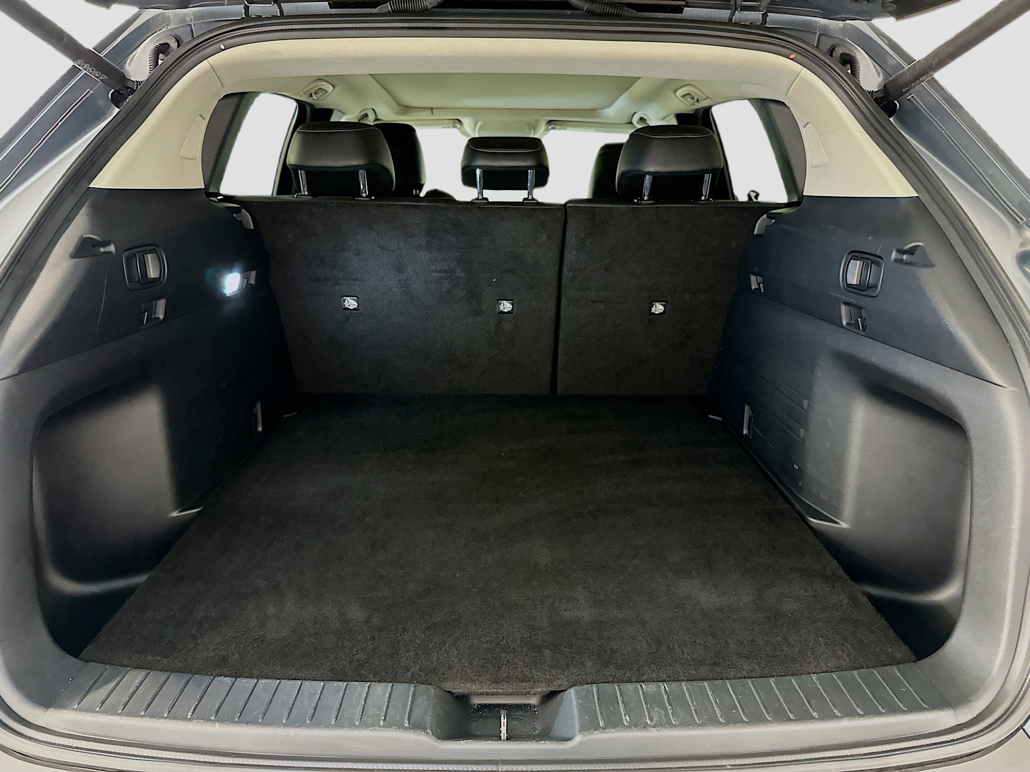 Used 2024 MAZDA CX-50 AWD 2.5 S w/ Premium Package image 31