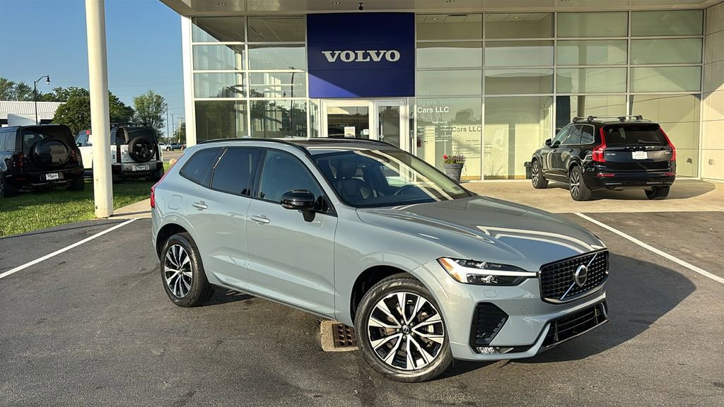 Used 2024 Volvo XC60 B5 Core w/ Climate Package AWD/4WD image 2
