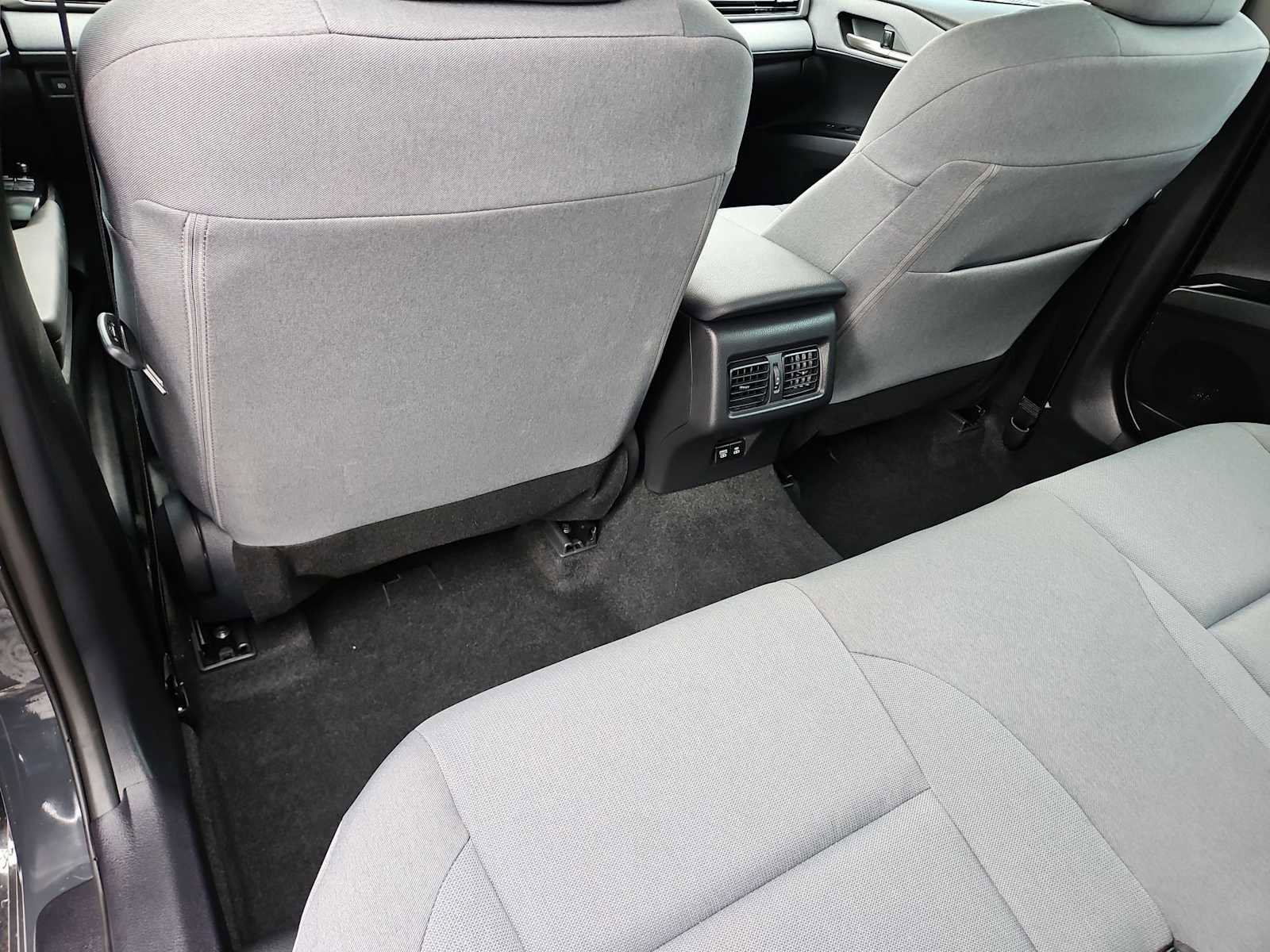 Used 2025 Toyota Camry LE image 17