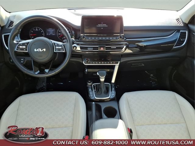 Used 2022 Kia Seltos EX AWD/4WD image 14