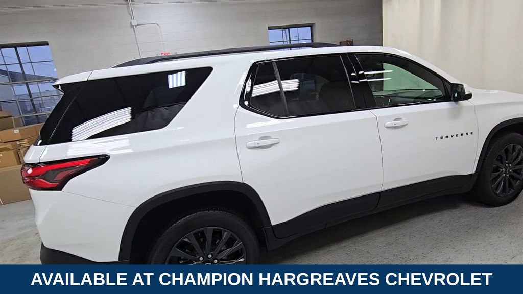 Used 2023 Chevrolet Traverse RS image 11