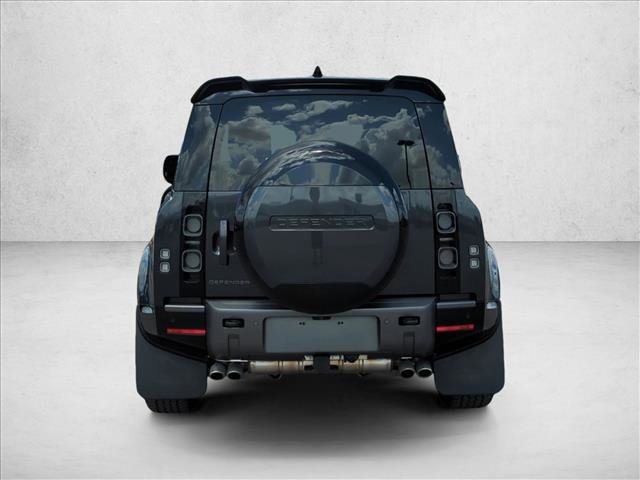 Used 2024 Land Rover Defender 90 V8 image 6