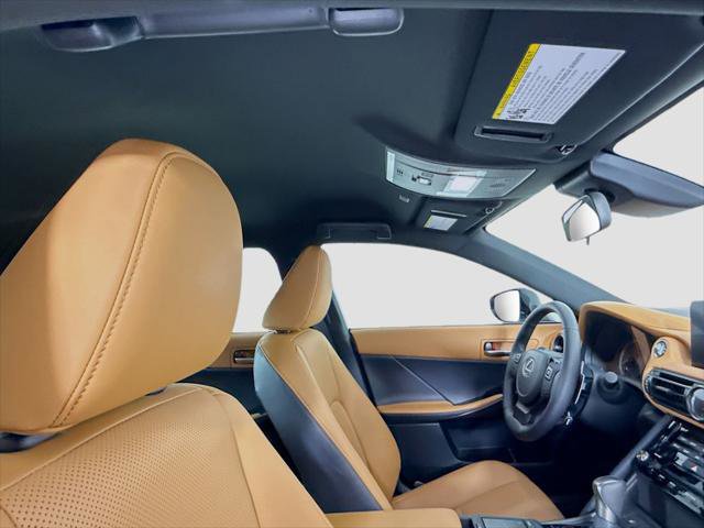 Certified 2025 Lexus IS 300 F Sport image 18