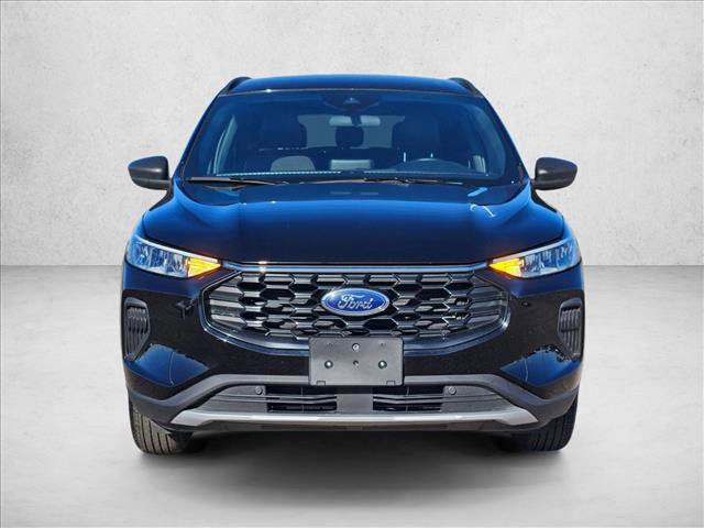 Used 2025 Ford Escape ST-Line image 2