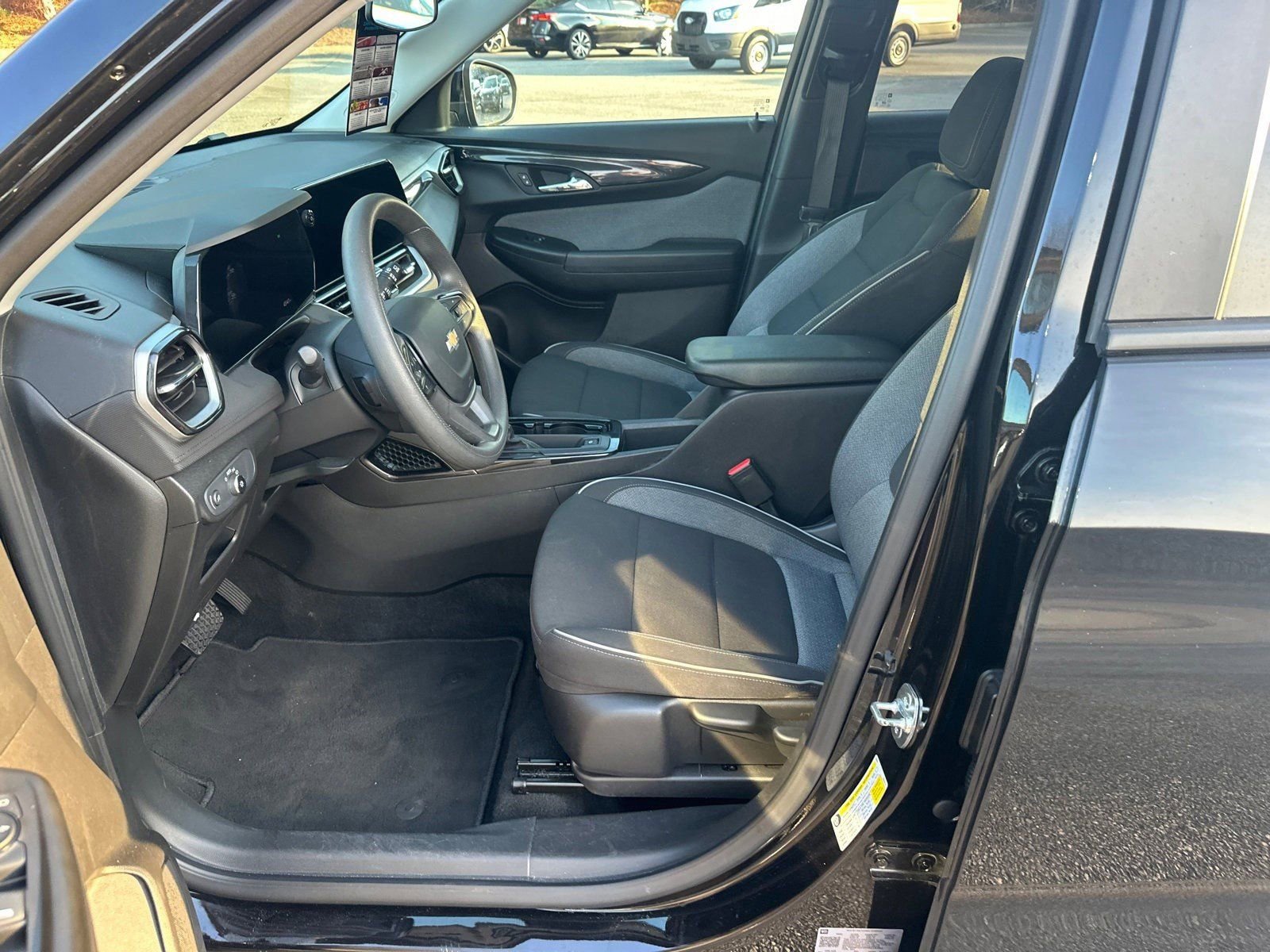 Used 2024 Chevrolet TrailBlazer LT image 9