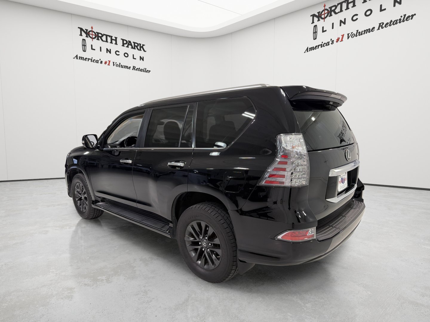 Used 2020 Lexus GX 460 Premium AWD/4WD image 3
