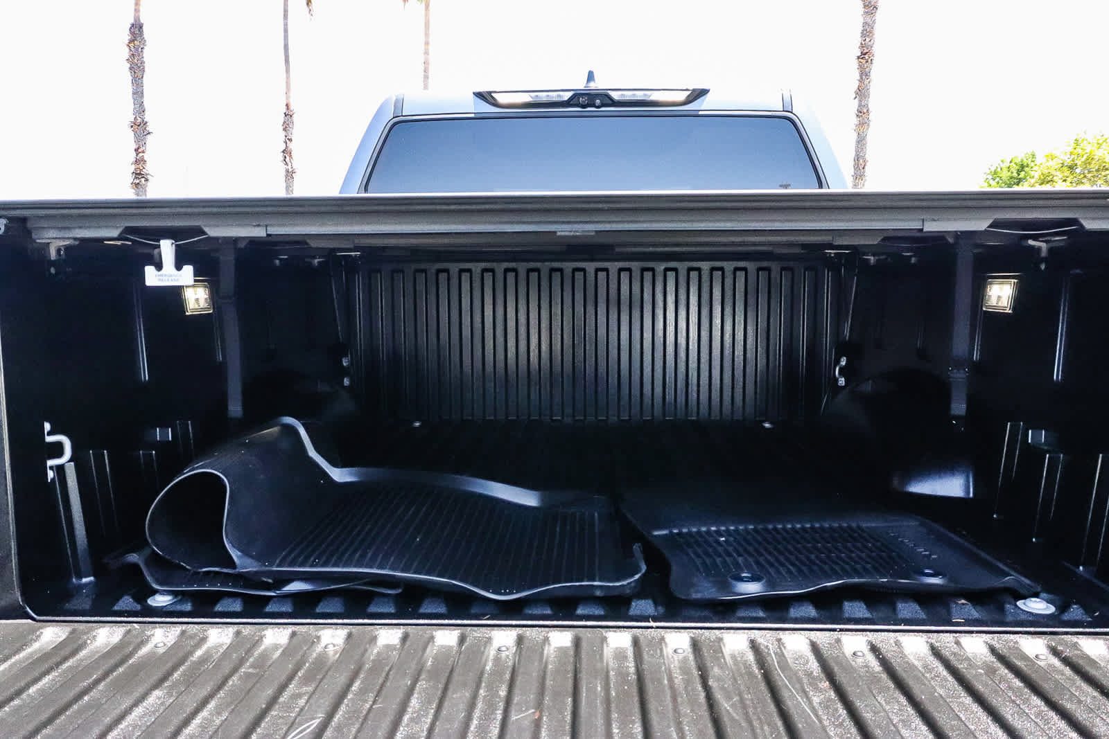 Used 2024 Toyota Tundra Limited w/ TRD Off-Road Package AWD/4WD image 17