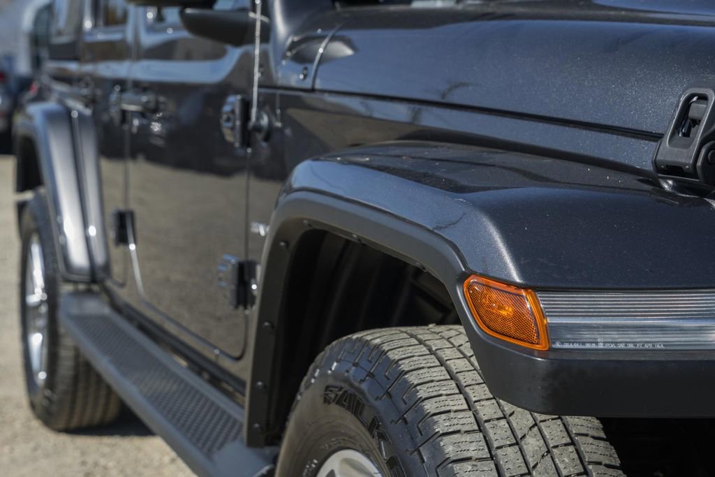 Used 2020 Jeep Wrangler Unlimited Sahara image 17