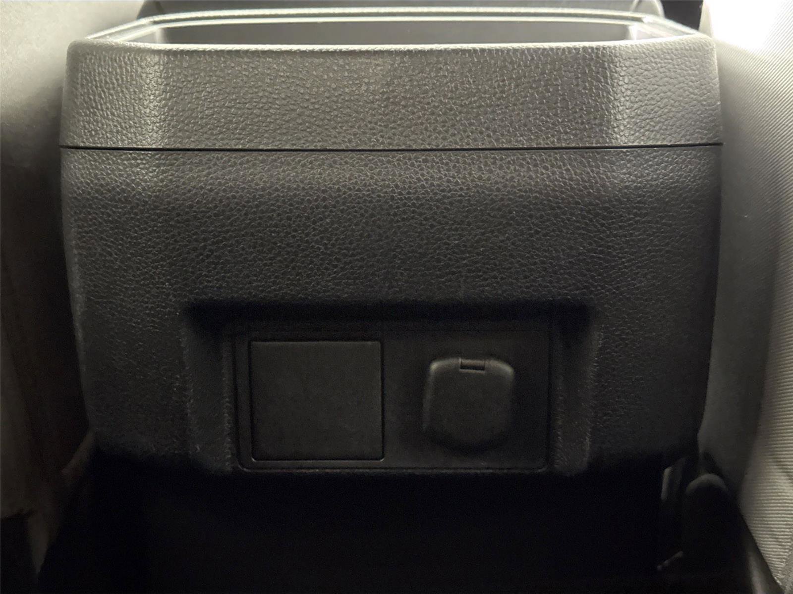 Certified 2025 Toyota Tacoma TRD Off-Road image 32