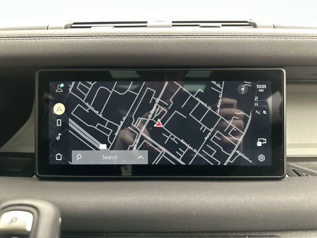 Used 2022 Land Rover Defender 110 X-Dynamic SE image 29