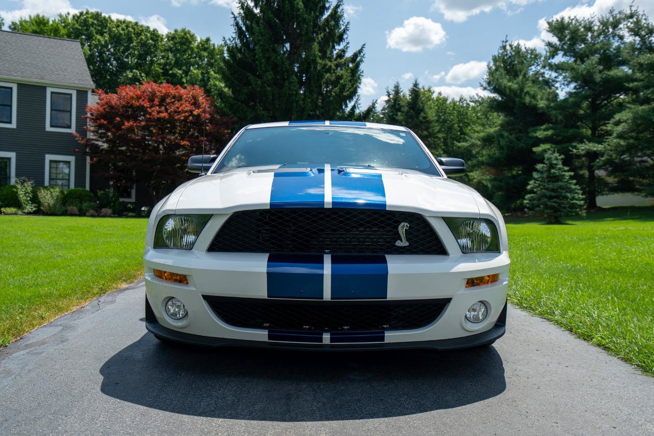 Used 2008 Ford Mustang Shelby GT500 RWD image 8
