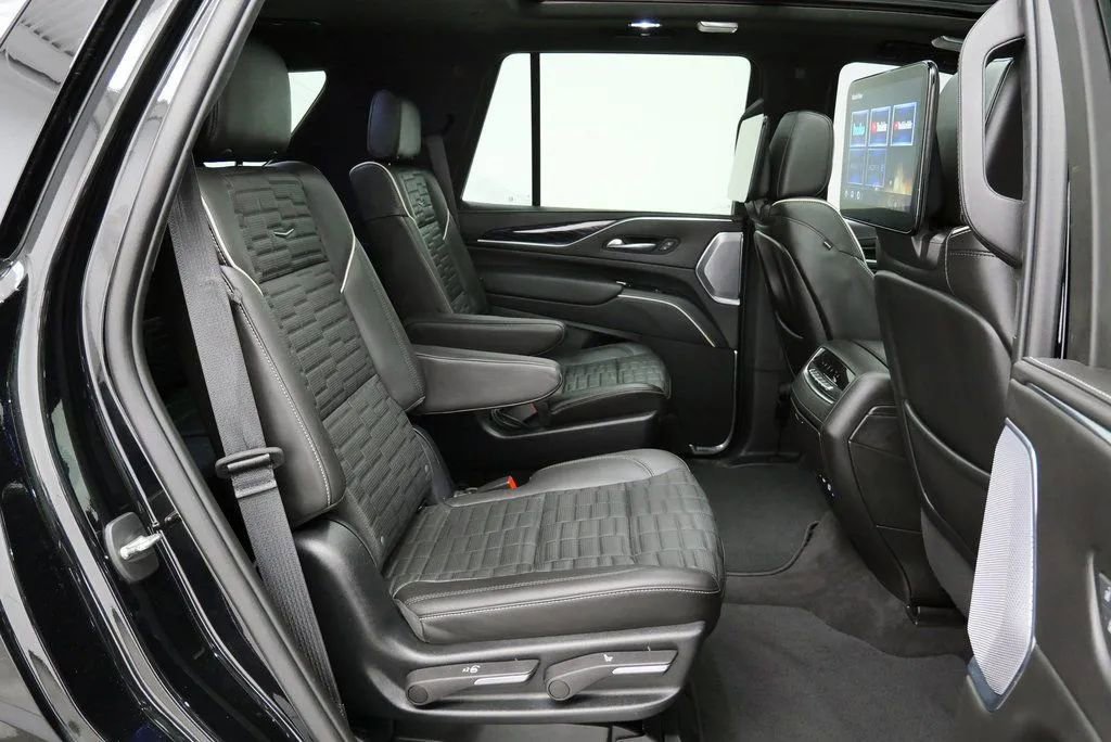 Used 2023 Cadillac Escalade V image 19