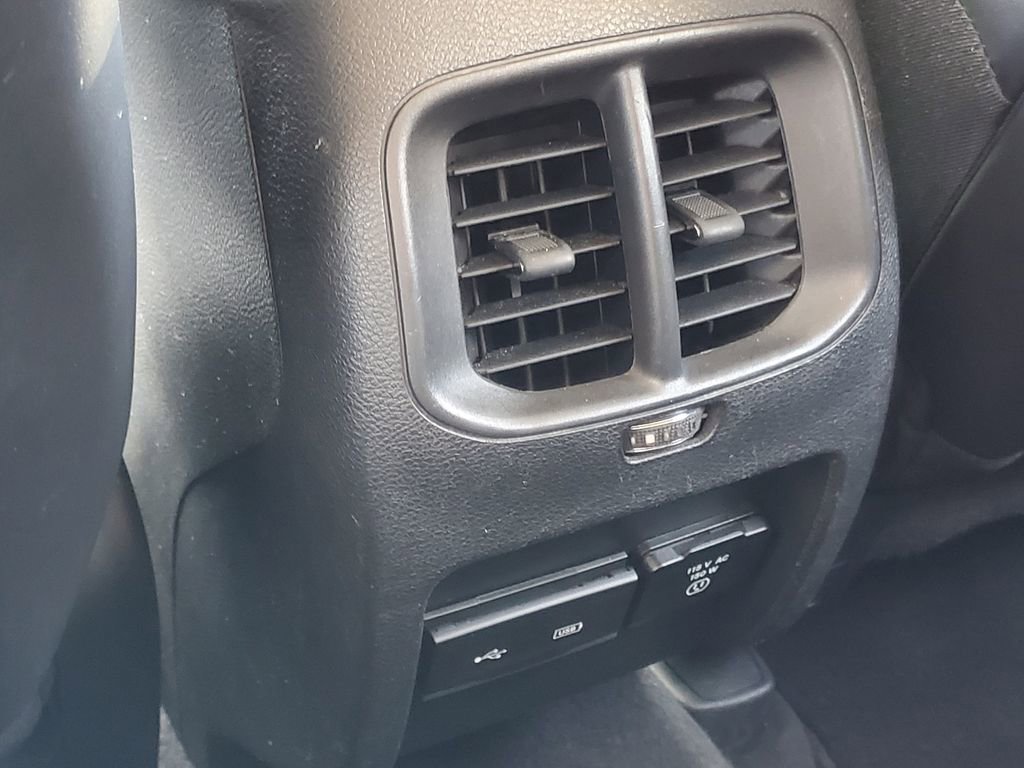 Used 2019 Jeep Cherokee Limited image 34