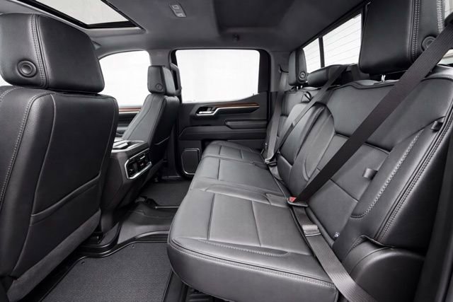 Used 2023 GMC Sierra 1500 Denali w/ Denali Reserve Package AWD/4WD image 17